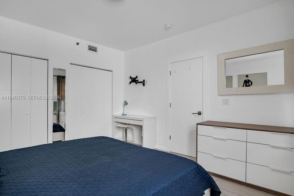 Venetian Villas · #201 in Miami Beach - Photo 13