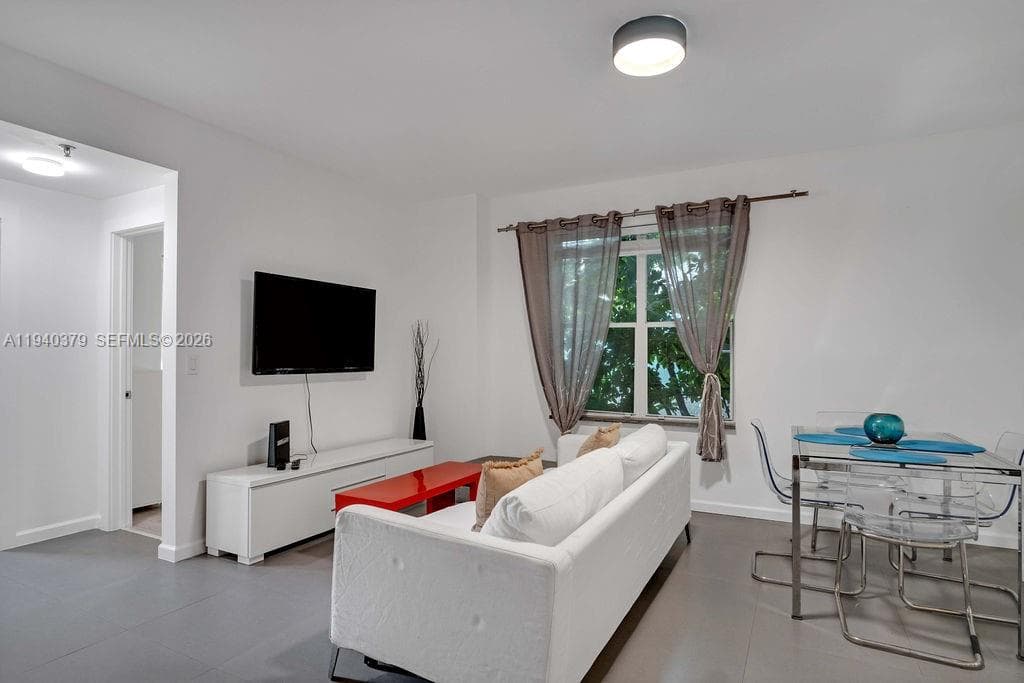 Venetian Villas · #201 in Miami Beach - Photo 1