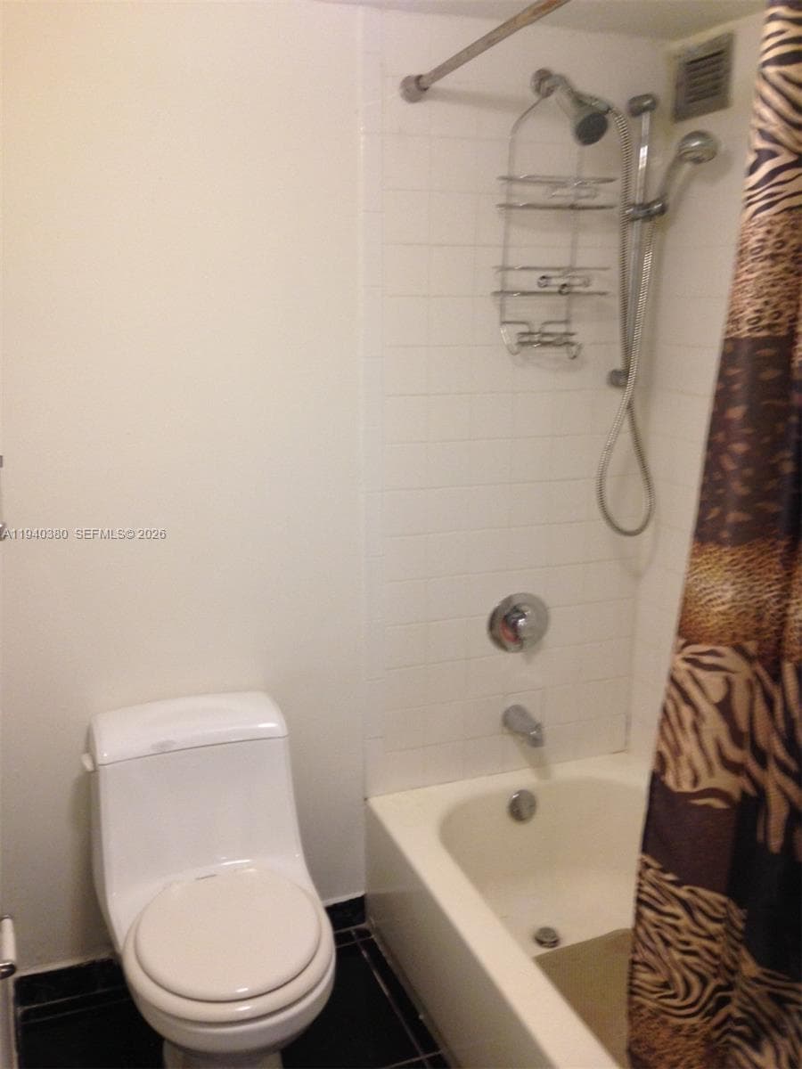 PLAZA OF AMERICAS CONDO P · #514 in Sunny Isles Beach - Photo 12