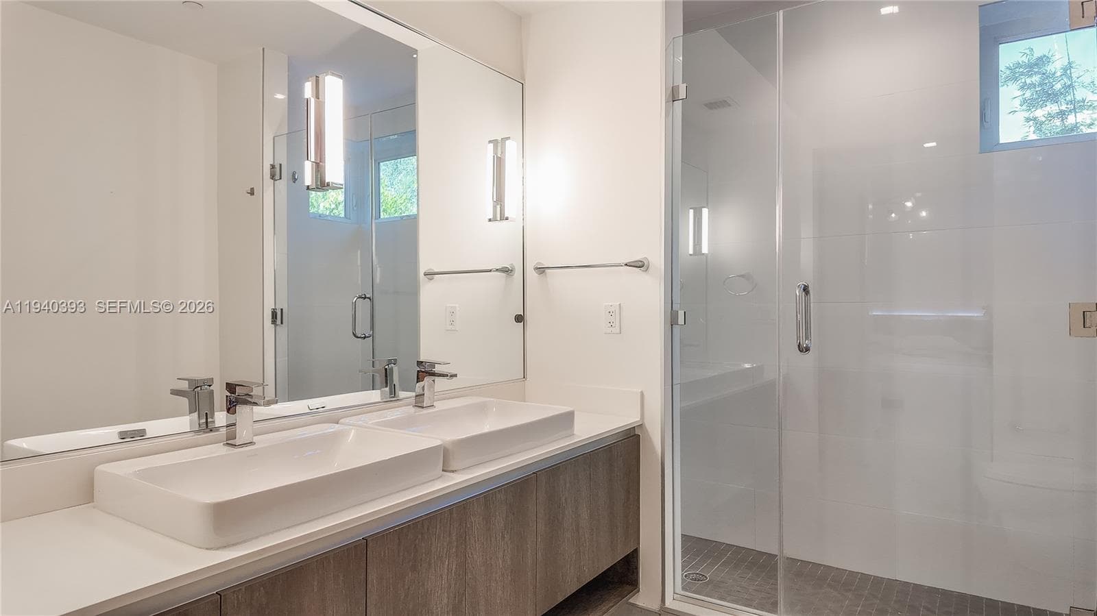 ONE BAY CONDO · #112 in Miami - Photo 9