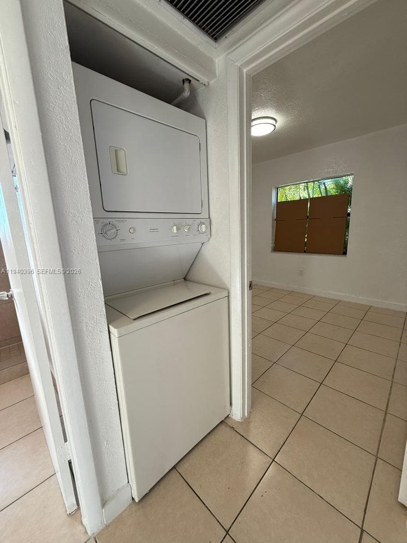 LAGO GRANDE THREE-A CONDO · #11-47 in Hialeah - Photo 16