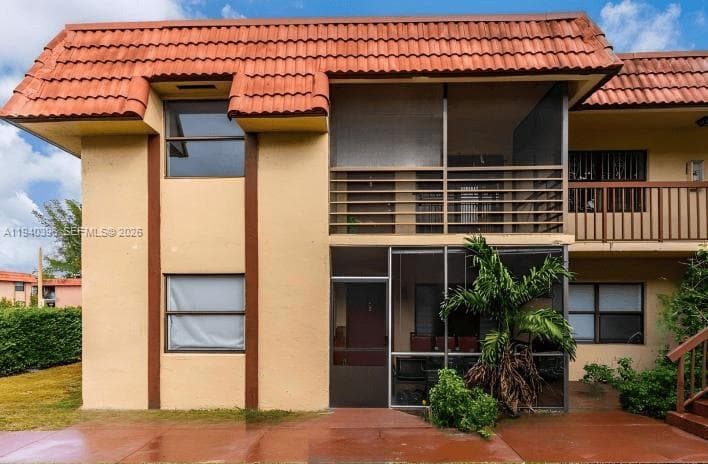 LAGO GRANDE THREE-A CONDO · #11-47 in Hialeah - Photo 1