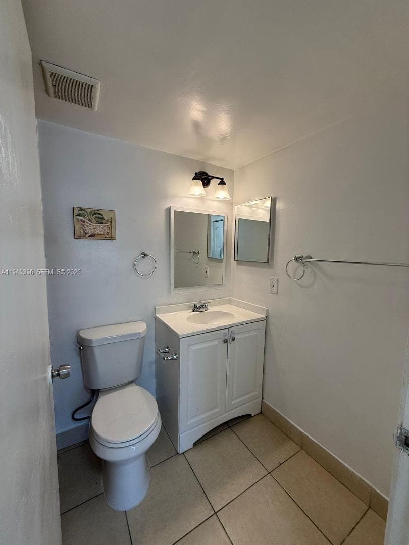 LAGO GRANDE THREE-A CONDO · #11-47 in Hialeah - Photo 14