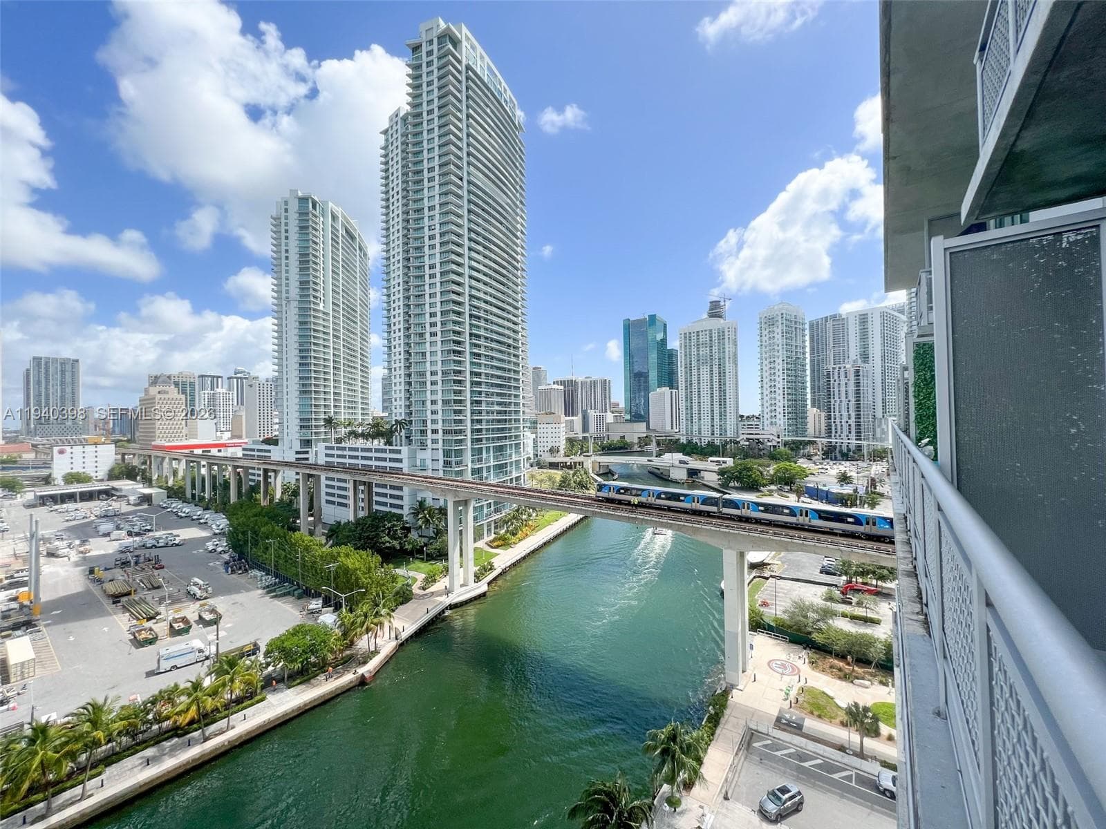 NEO VERTIKA CONDO · #1511 in Miami - Photo 2