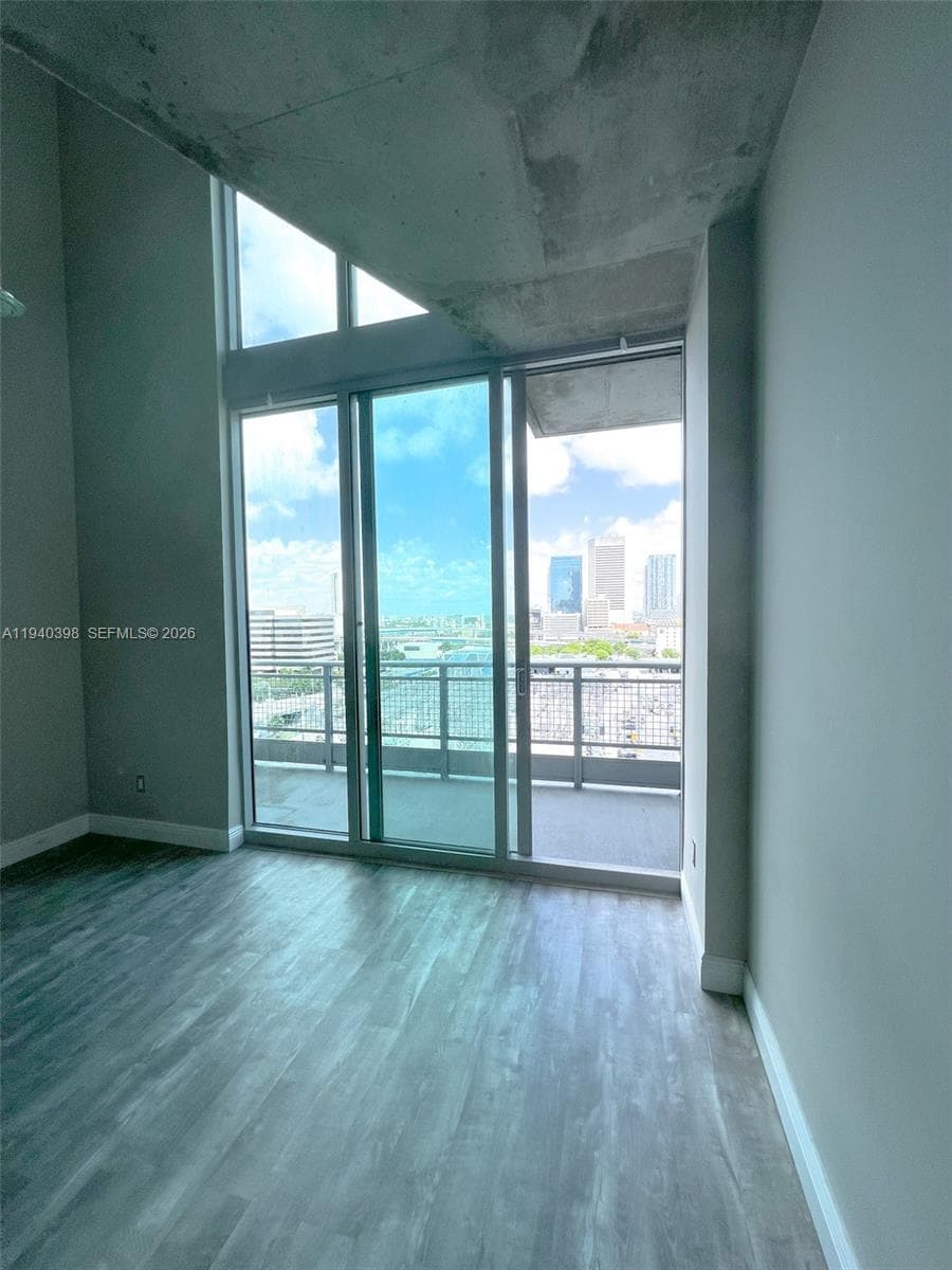 NEO VERTIKA CONDO · #1511 in Miami - Photo 4