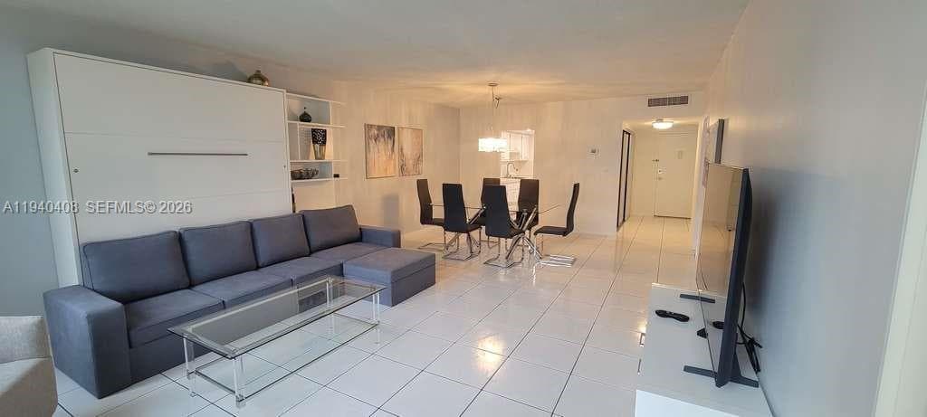 THE CARRIAGE HOUSE CONDO · #214 in Miami Beach - Photo 11