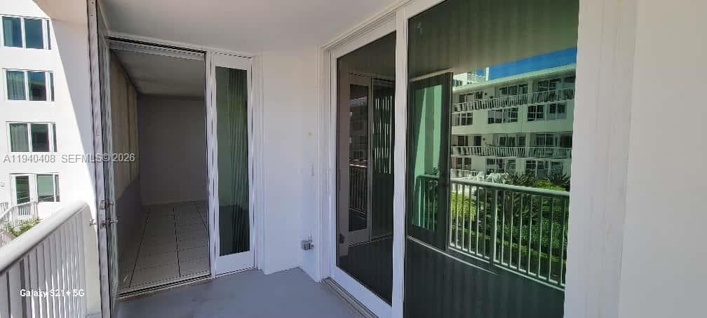 THE CARRIAGE HOUSE CONDO · #214 in Miami Beach - Photo 25