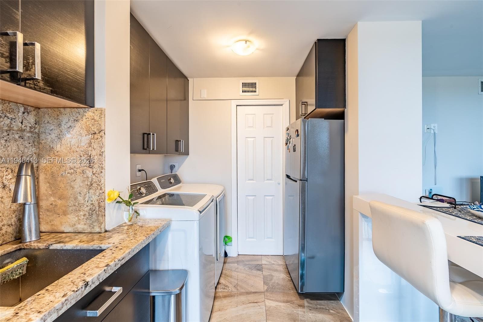 BLUE LAKE APTS CONDO · #505 in Pompano Beach - Photo 4