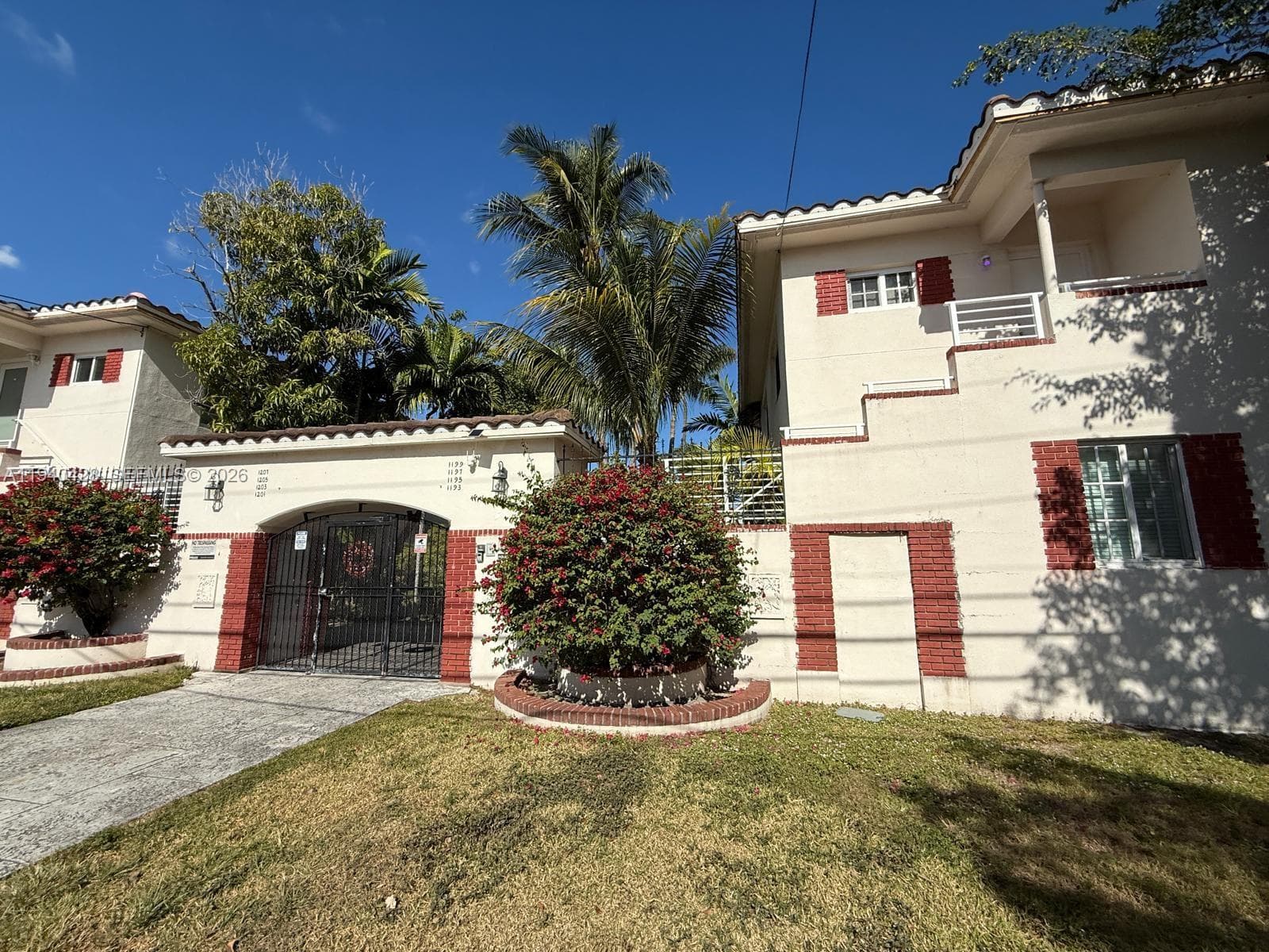 MARSEILLES CONDO · #29 in Miami Beach - Photo 8