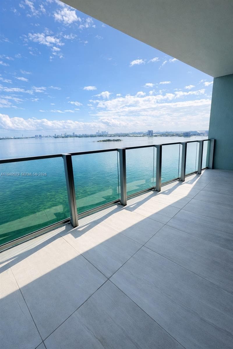 Biscayne Beach · #1905 in Miami - Photo 3