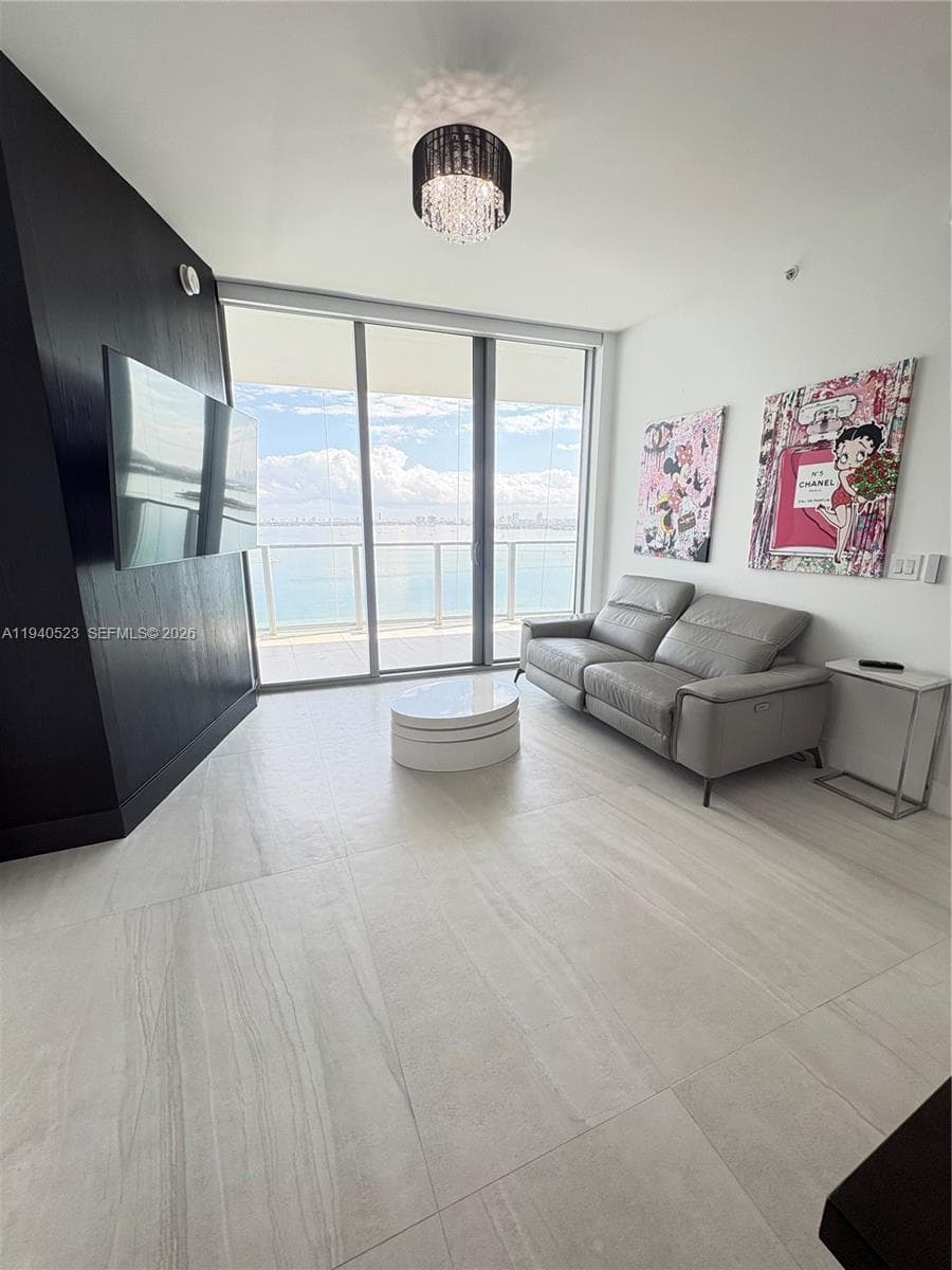 Biscayne Beach · #1905 in Miami - Photo 8