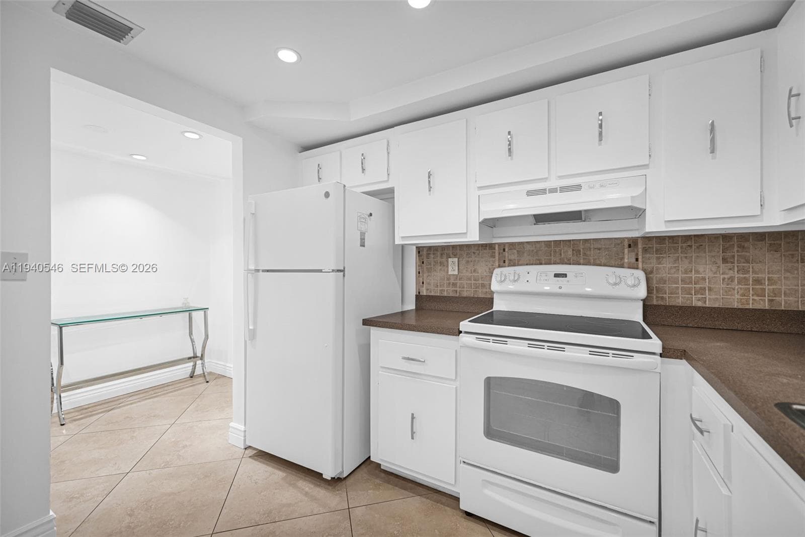 OLYMPUS CONDO PHASE · #519 in Hallandale Beach - Photo 7