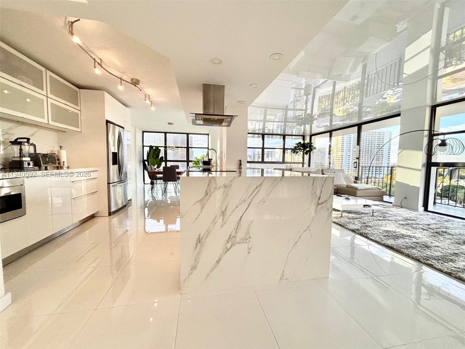 200 LESLIE CONDO · #831 in Hallandale Beach - Photo 2