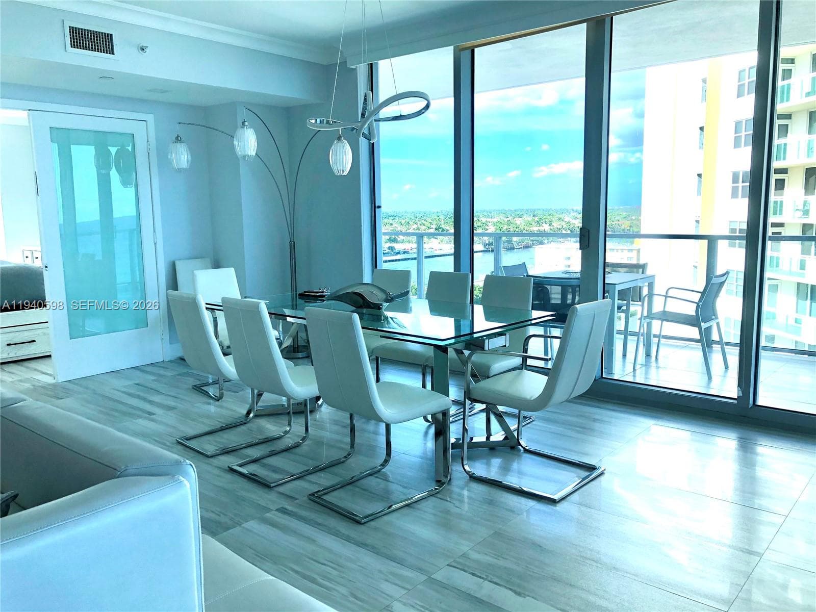 OCEAN PALMS CONDO · #801 in Hollywood - Photo 6