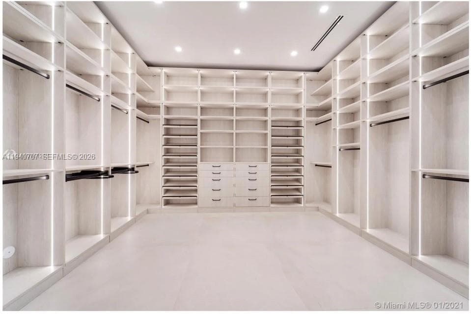 Master Bedroom Closet