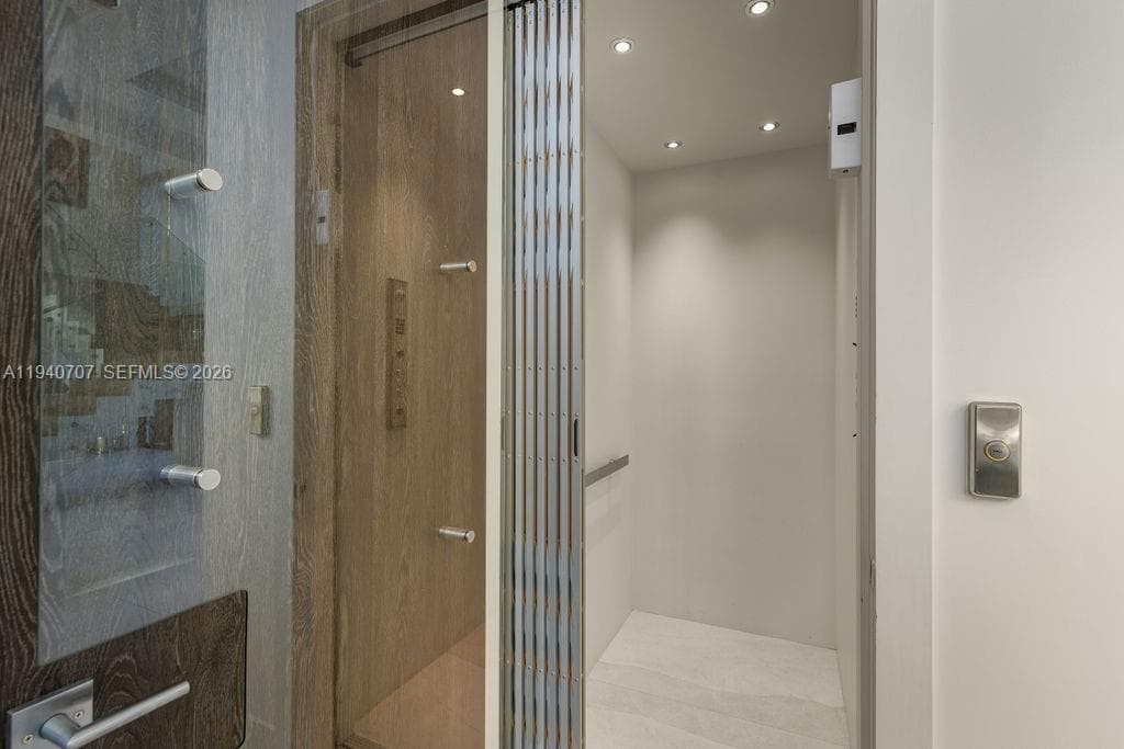 Elevator