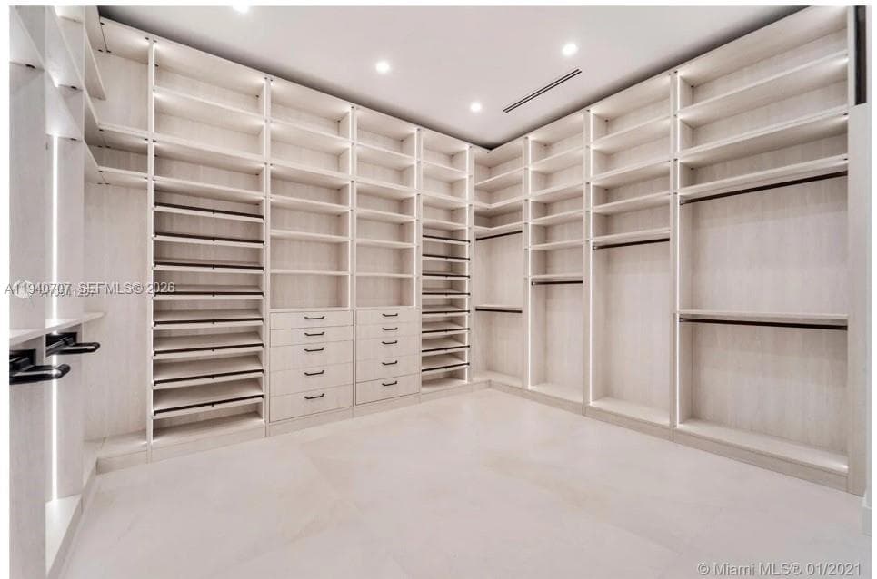 Master Bedroom Closet