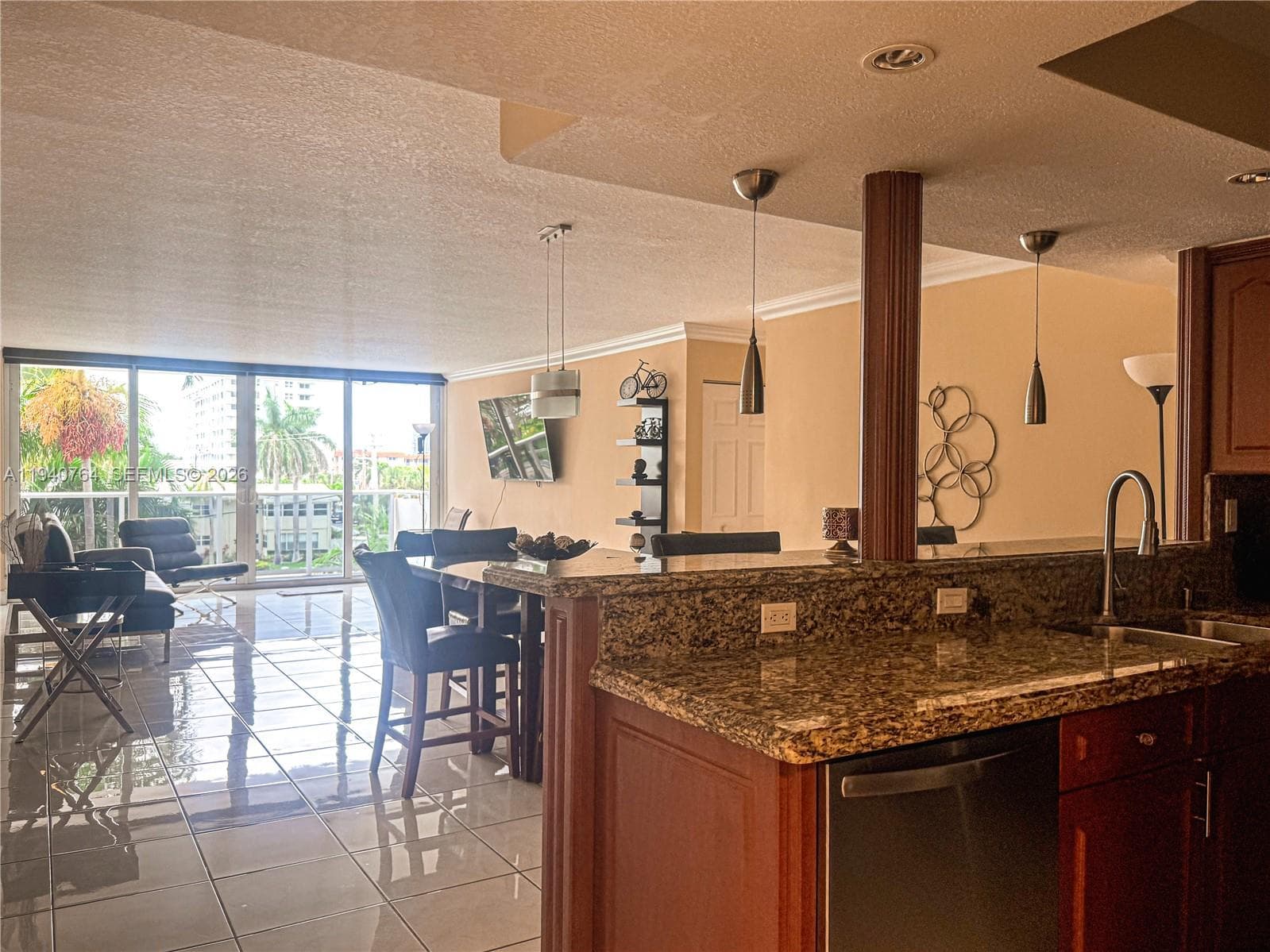PARKER TOWER CONDO · #210 in Hallandale Beach - Photo 8