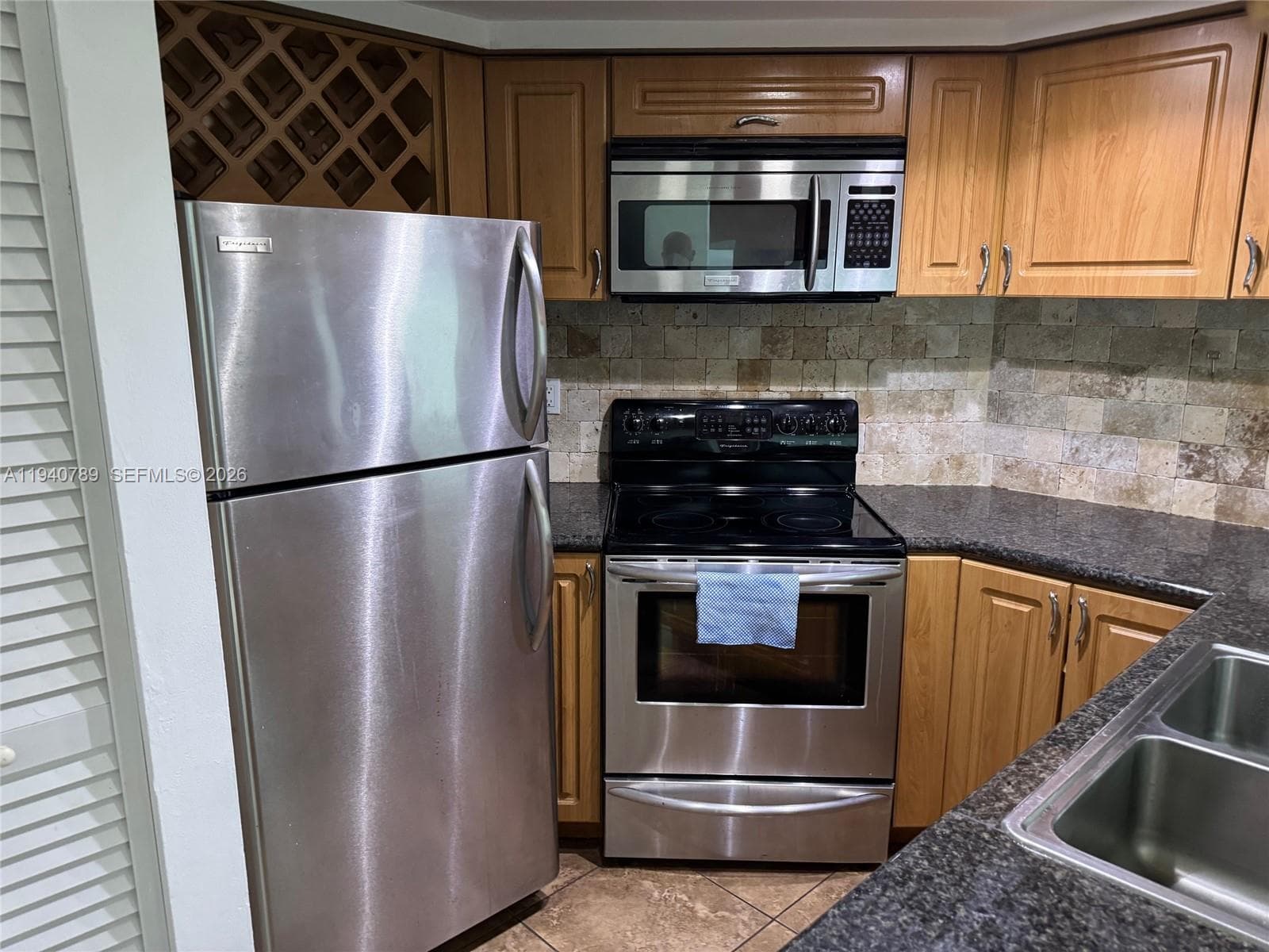VERABELLA FALLS CONDO · #B-309 in Miami - Photo 12