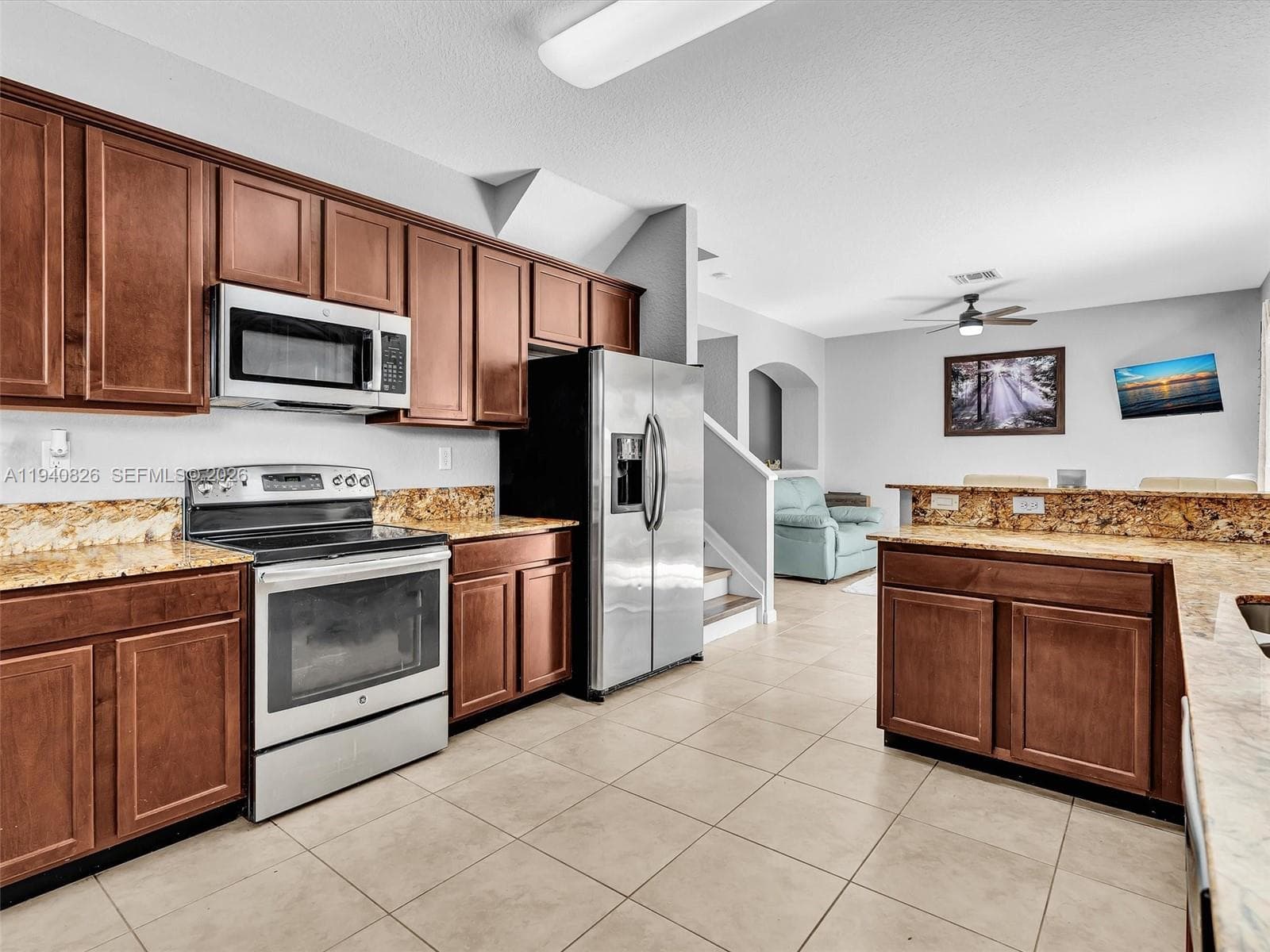 625 SE 30th Ter photo 21