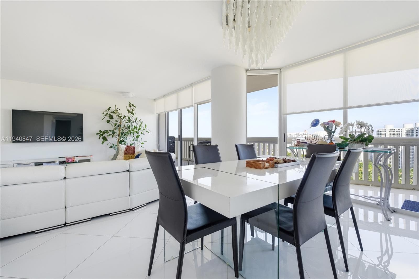 1000 WILLIAMS ISLAND · #2806 in Aventura - Photo 4