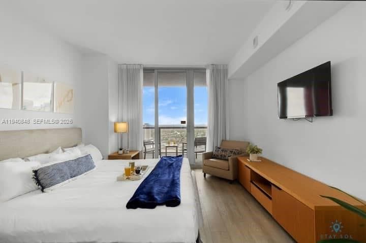 BEACHWALK CONDOMINIUM · #R2006 in Hallandale Beach - Photo 10