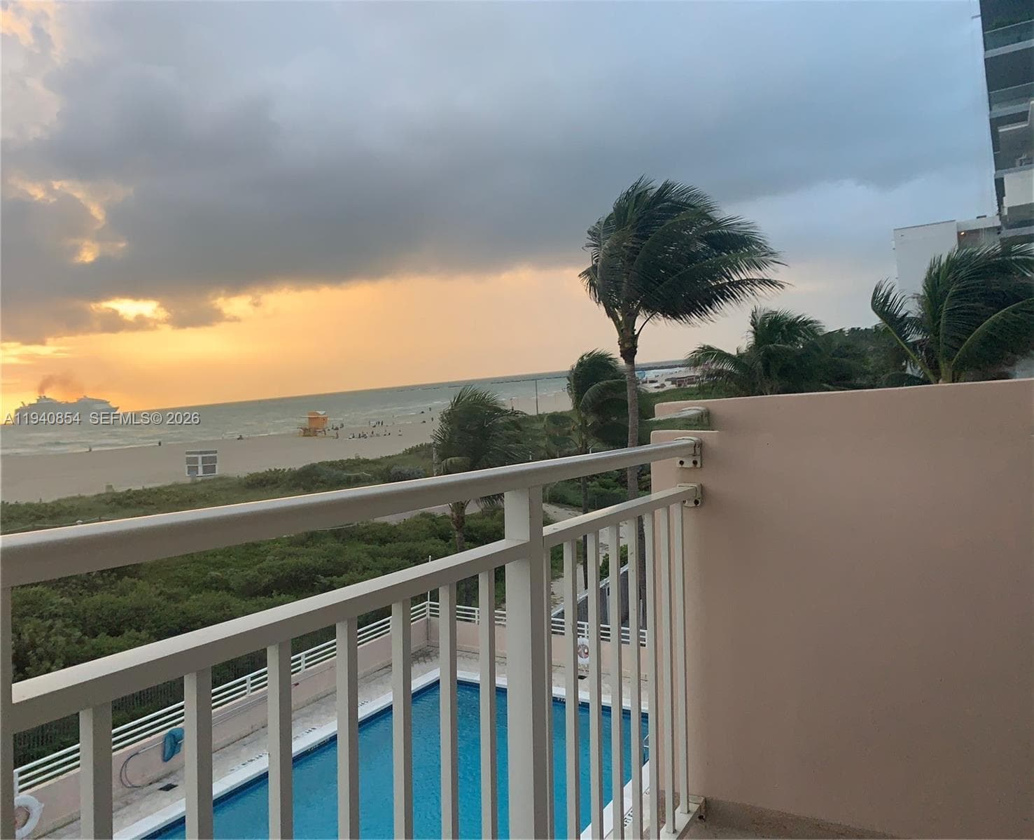OCEAN POINT CONDO · #415 in Miami Beach - Photo 9
