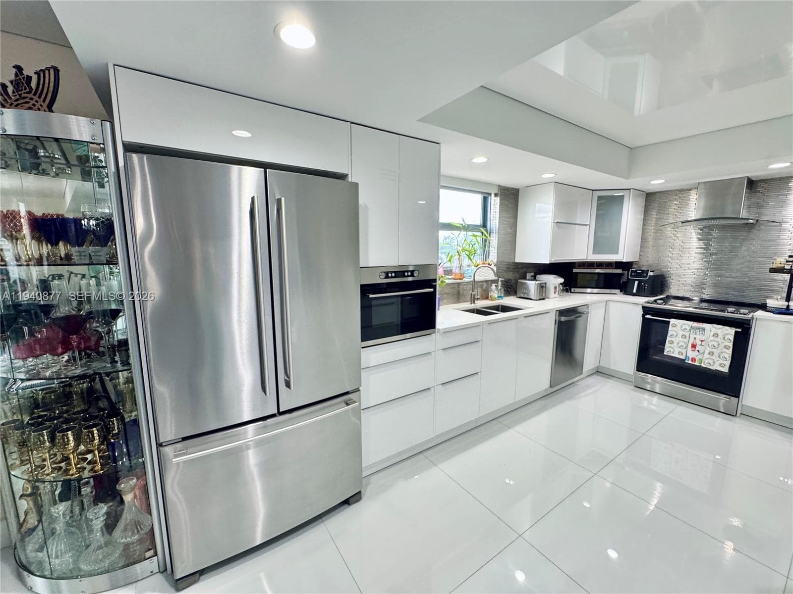 MALAGA TOWERS · #2C in Hallandale Beach - Photo 7