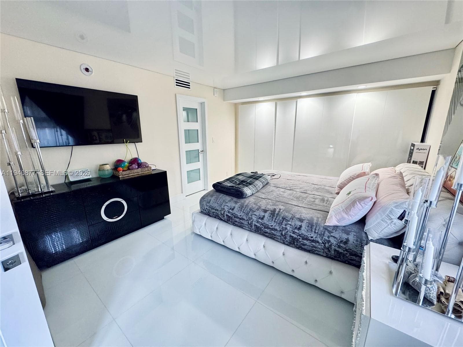 MALAGA TOWERS · #2C in Hallandale Beach - Photo 15
