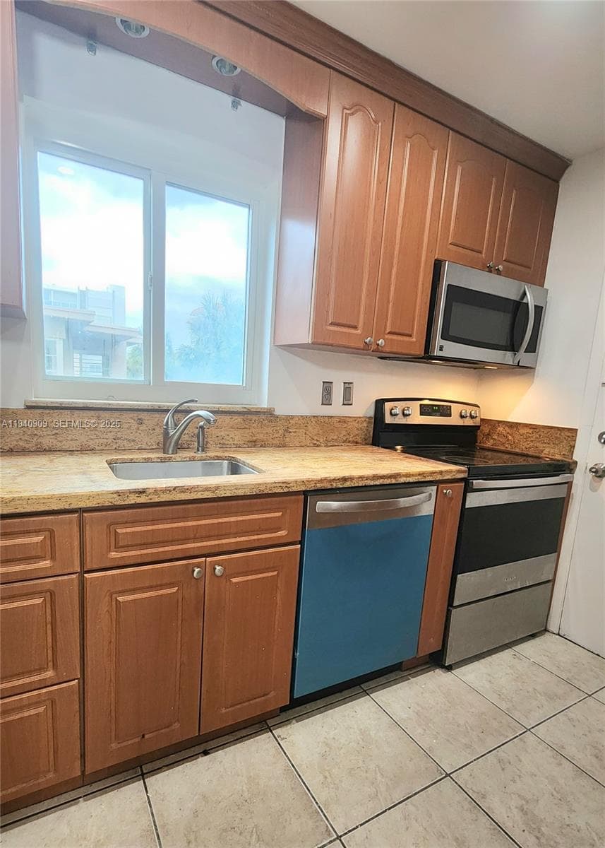 CHATILLON HALL CONDOMINIU · #301 in Bay Harbor Islands - Photo 12