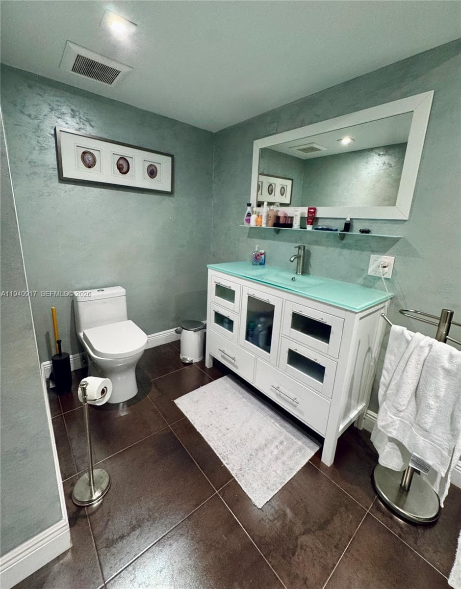 MALAGA TOWERS · #6A in Hallandale Beach - Photo 23