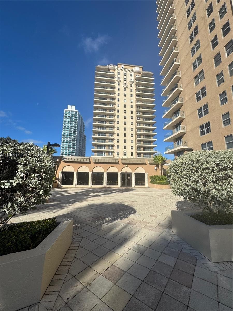 MALAGA TOWERS · #6A in Hallandale Beach - Photo 43
