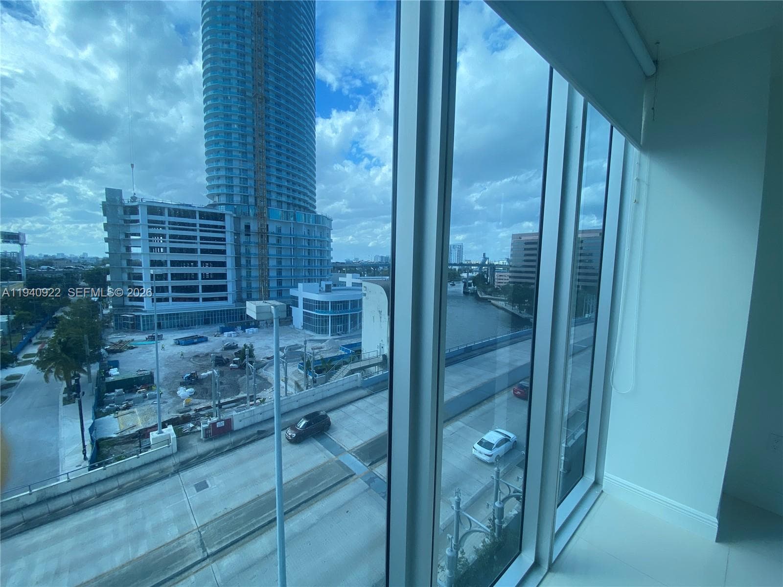 Latitude on the River · #501 in Miami - Photo 15