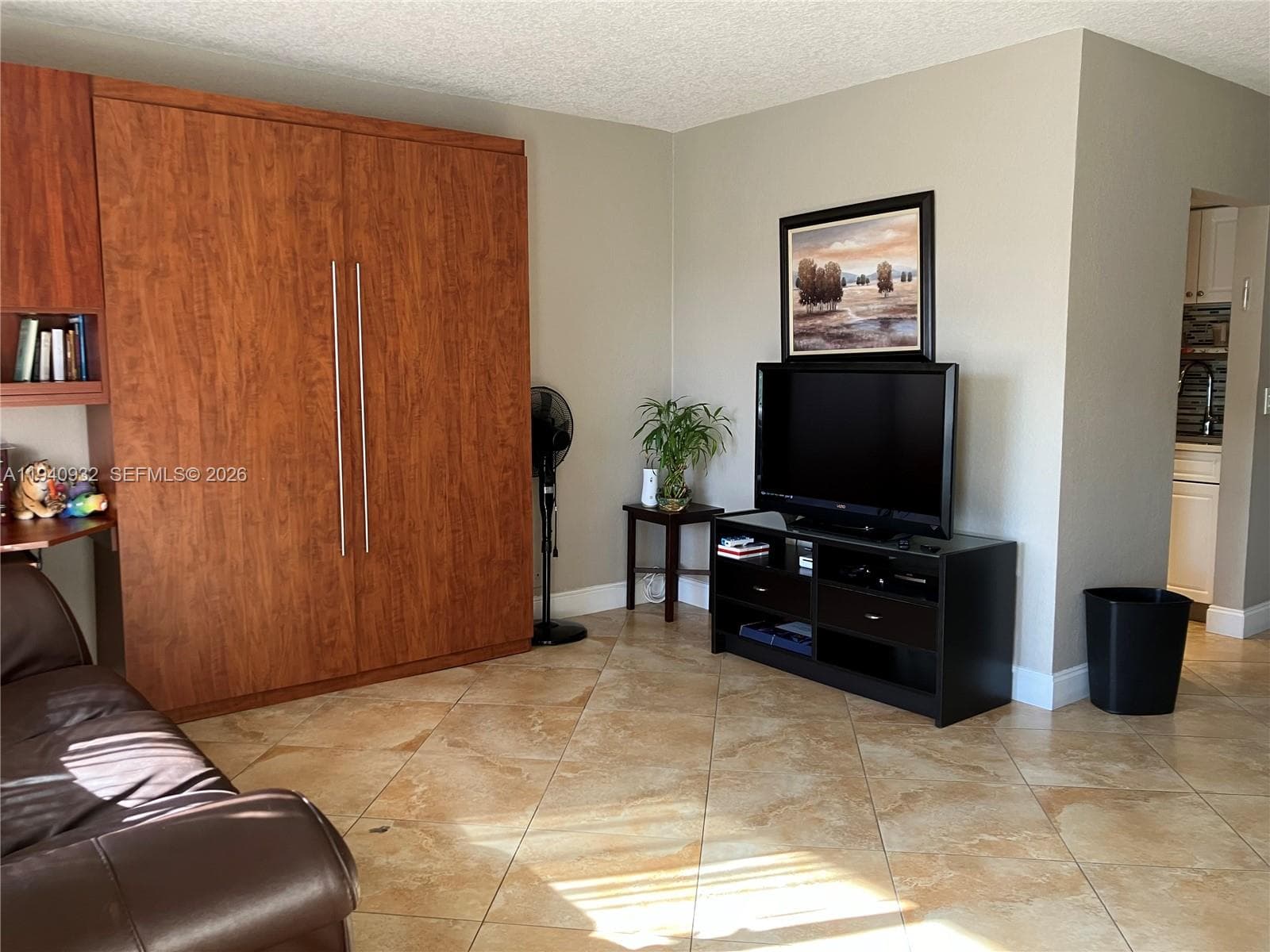 455 Golden Isle · #207 in Hallandale Beach - Photo 2
