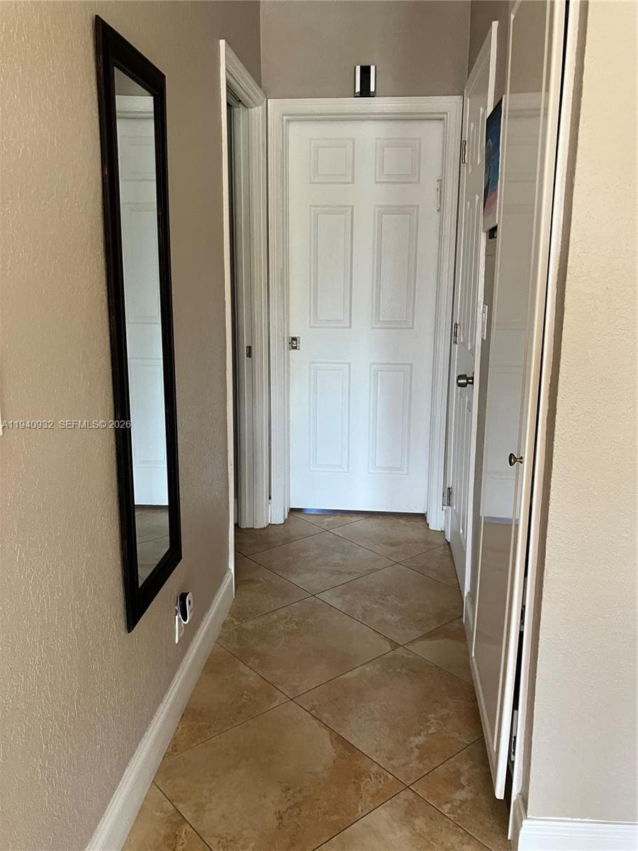 455 Golden Isle · #207 in Hallandale Beach - Photo 3