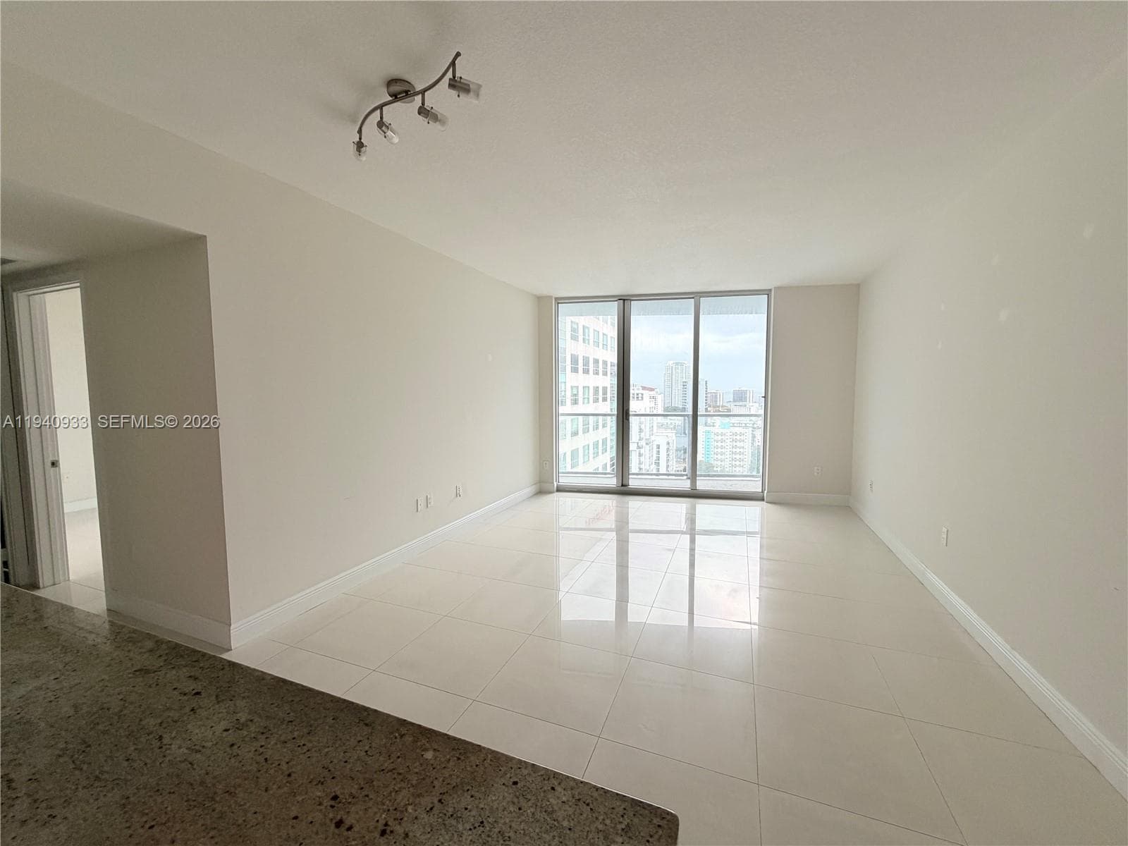 Latitude on the River · #2404 in Miami - Photo 5