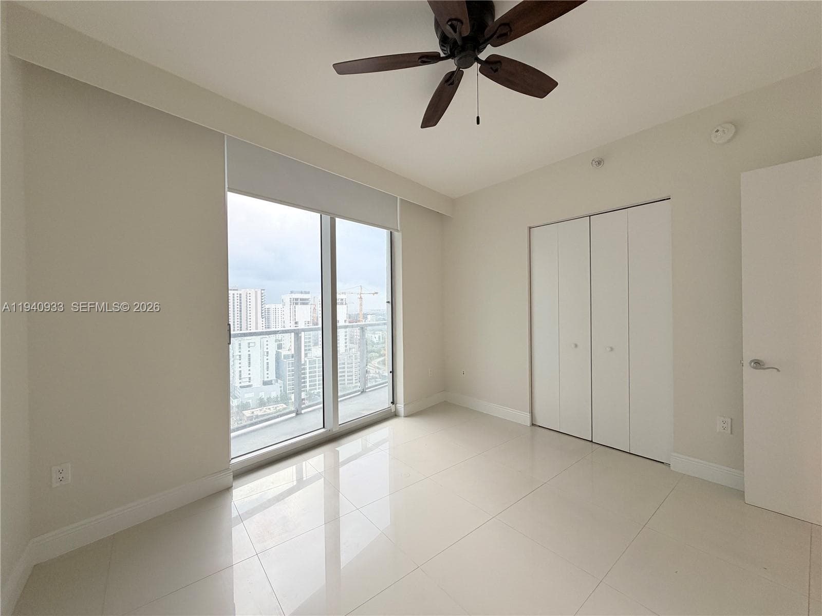 Latitude on the River · #2404 in Miami - Photo 10