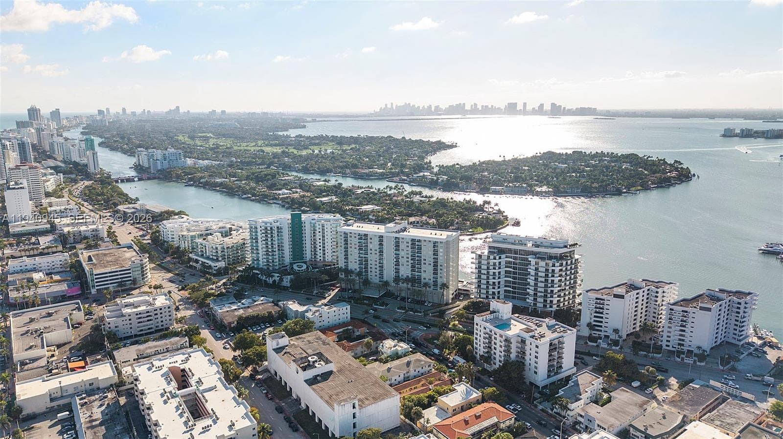 AQUASOL CONDO · #14J in Miami Beach - Photo 42