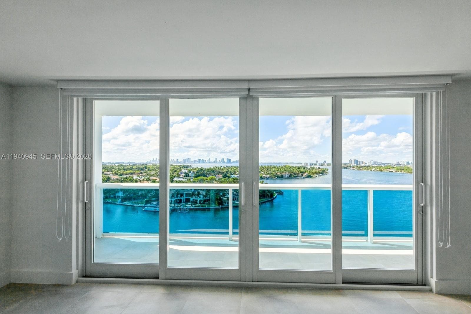 AQUASOL CONDO · #14J in Miami Beach - Photo 26