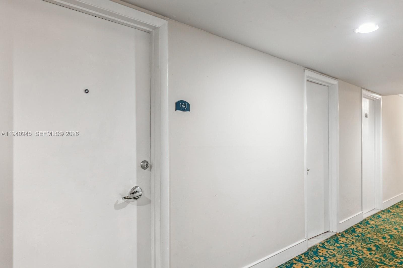 AQUASOL CONDO · #14J in Miami Beach - Photo 28