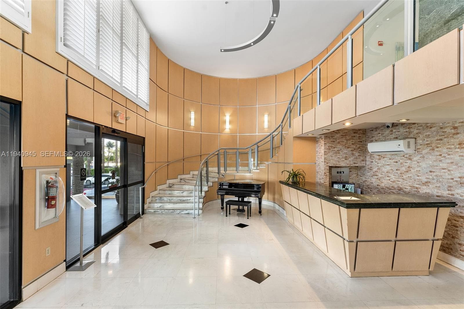 AQUASOL CONDO · #14J in Miami Beach - Photo 34