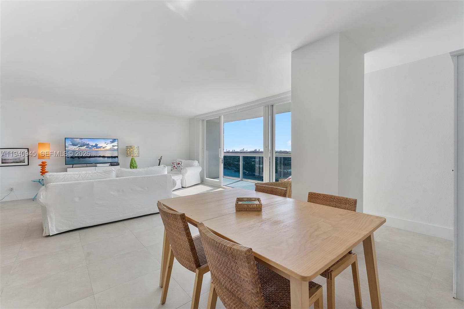 AQUASOL CONDO · #14J in Miami Beach - Photo 8