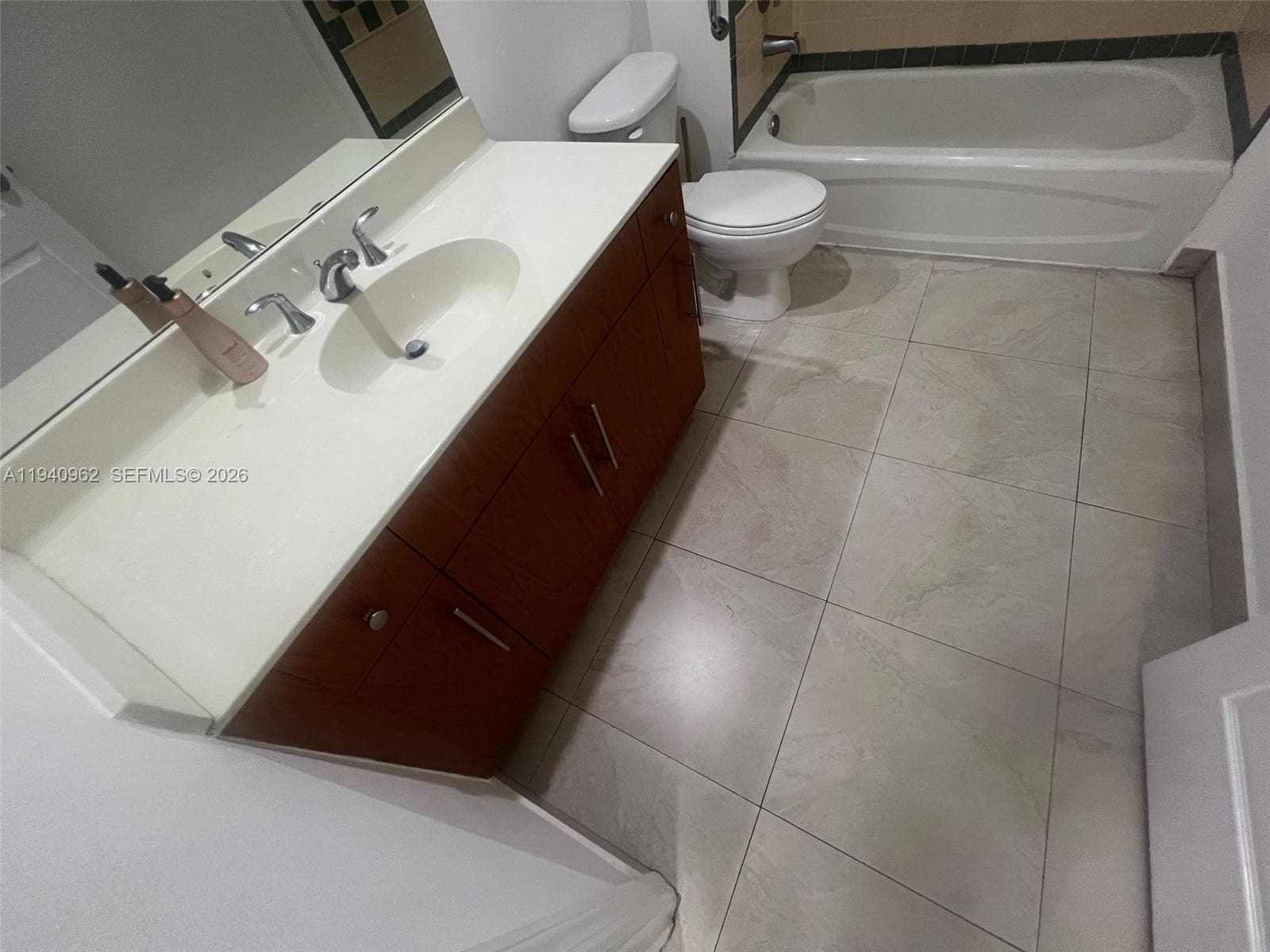 WAVERLY AT LAS OLAS CONDO · #1411 in Fort Lauderdale - Photo 6