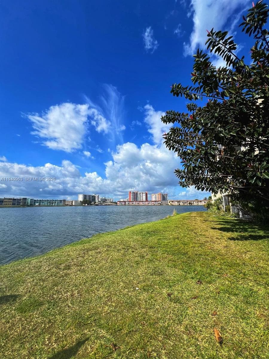 JADE WINDS GROUP ALLAMAND · #403-3 in Miami - Photo 2