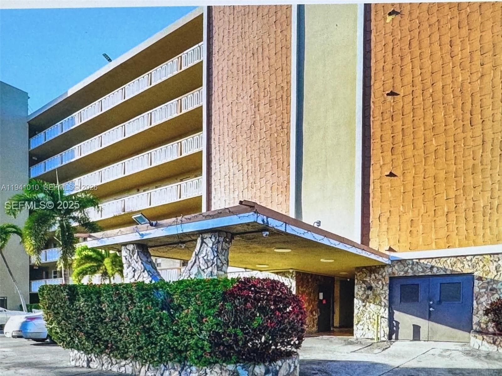 MEADOWBROOK CONDO APTS BL · #501 in Hallandale Beach - Photo 38