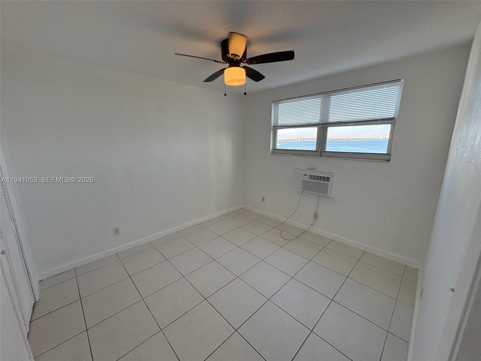 BAYSIDE TERRACE CONDO · #606 in Miami - Photo 9