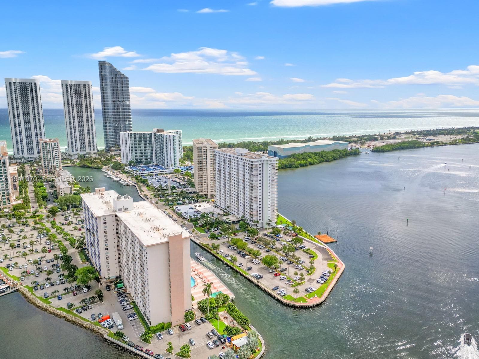 Arlen House · #Ph21 in Sunny Isles Beach - Photo 3