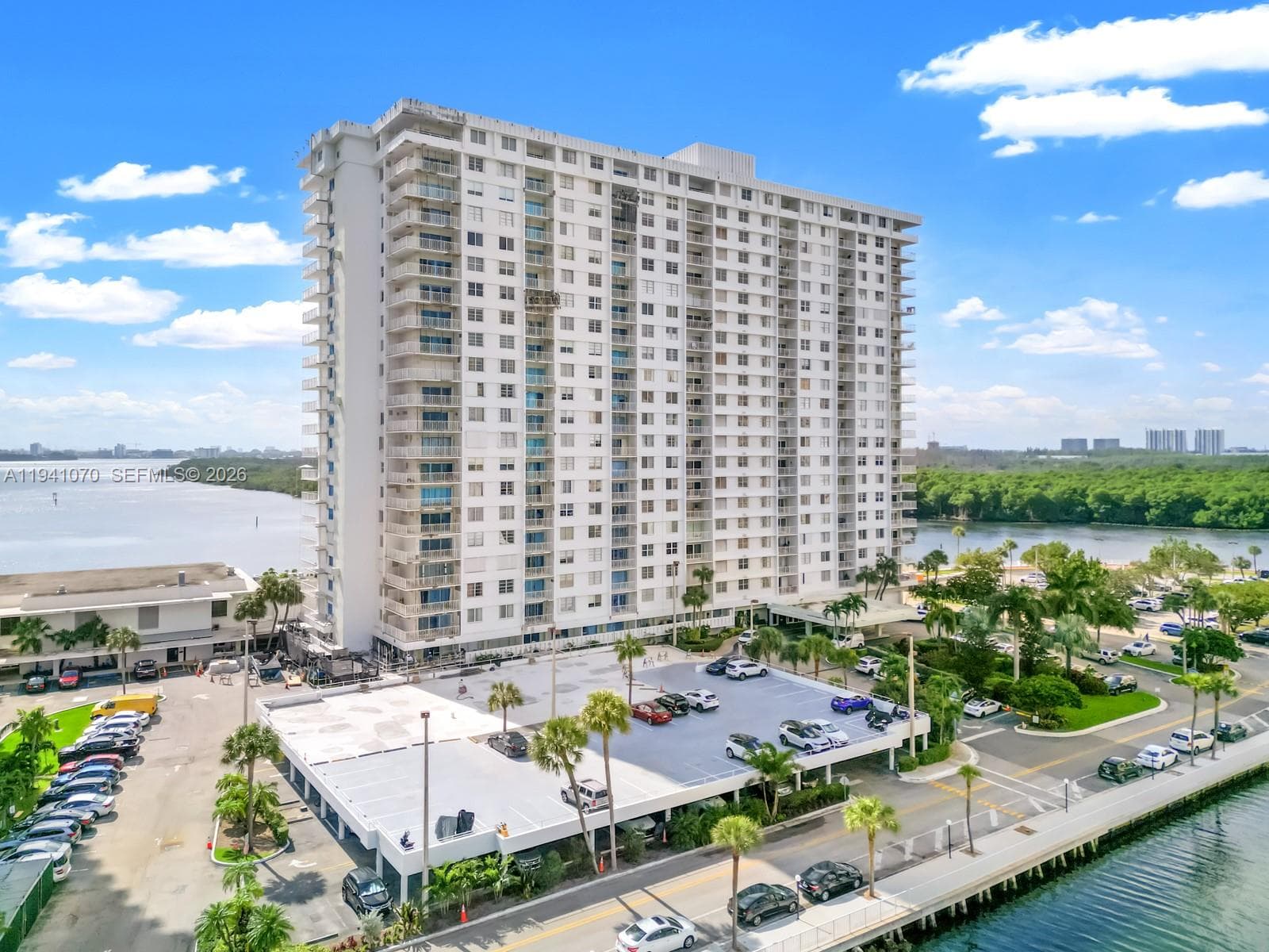 Arlen House · #Ph21 in Sunny Isles Beach - Photo 5