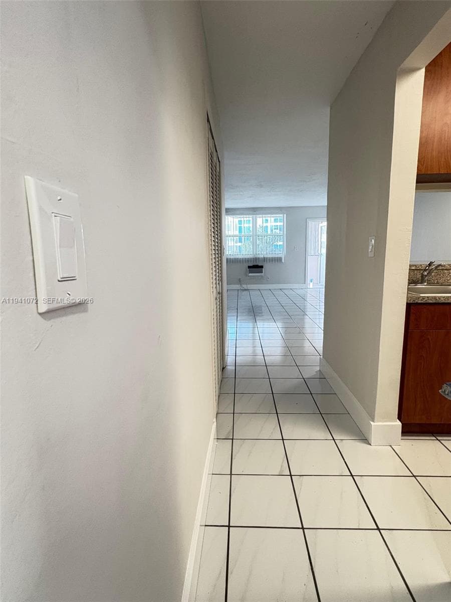 BAYSIDE TERRACE CONDO · #506 in Miami - Photo 3