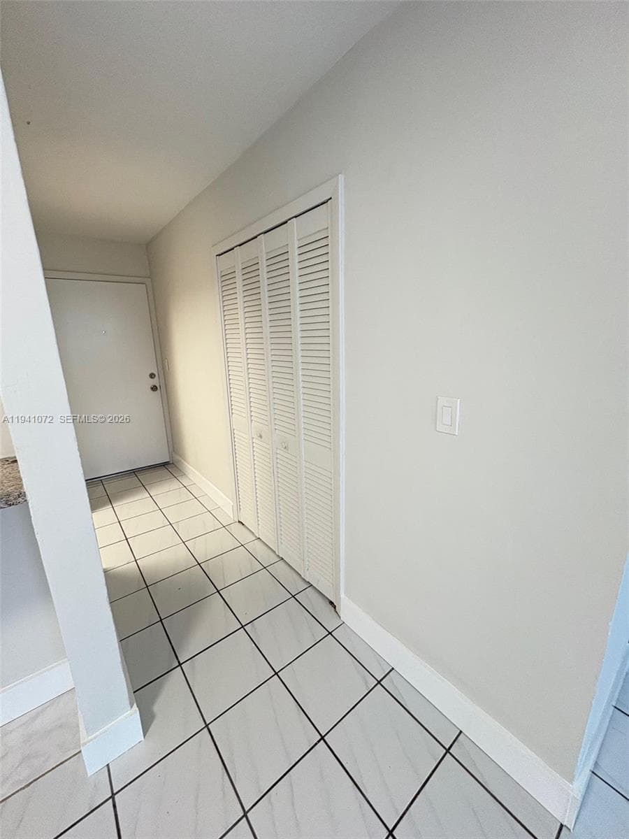 BAYSIDE TERRACE CONDO · #506 in Miami - Photo 9